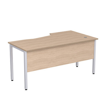 Стол эргономичный Stil на металлических опорах с экраном ЛДСП