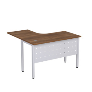 Стол эргономичный угловой Stil на металлических опорах с металлическим экраном